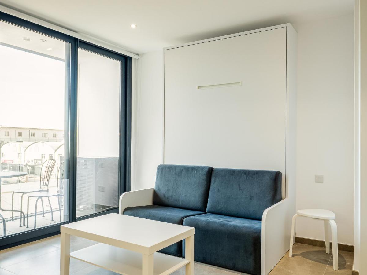 Brand New Studio Near The Beach, ยิบรอลตาร์ ภายนอก รูปภาพ