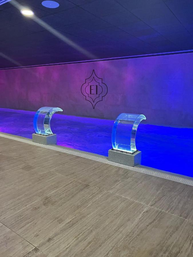 Brand New Studio Near The Beach, ยิบรอลตาร์ ภายนอก รูปภาพ