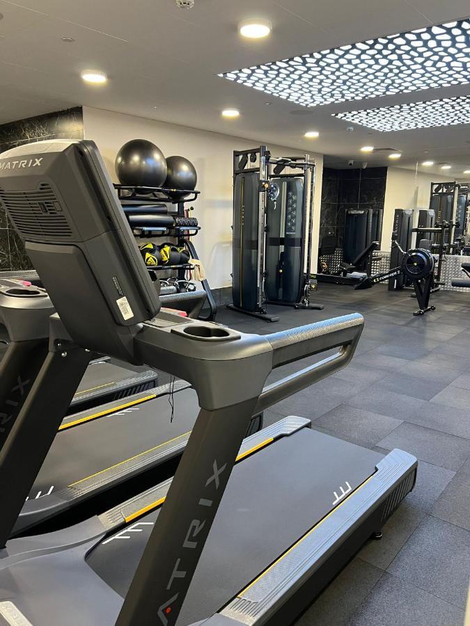Brand New Studio Near The Beach, ยิบรอลตาร์ ภายนอก รูปภาพ